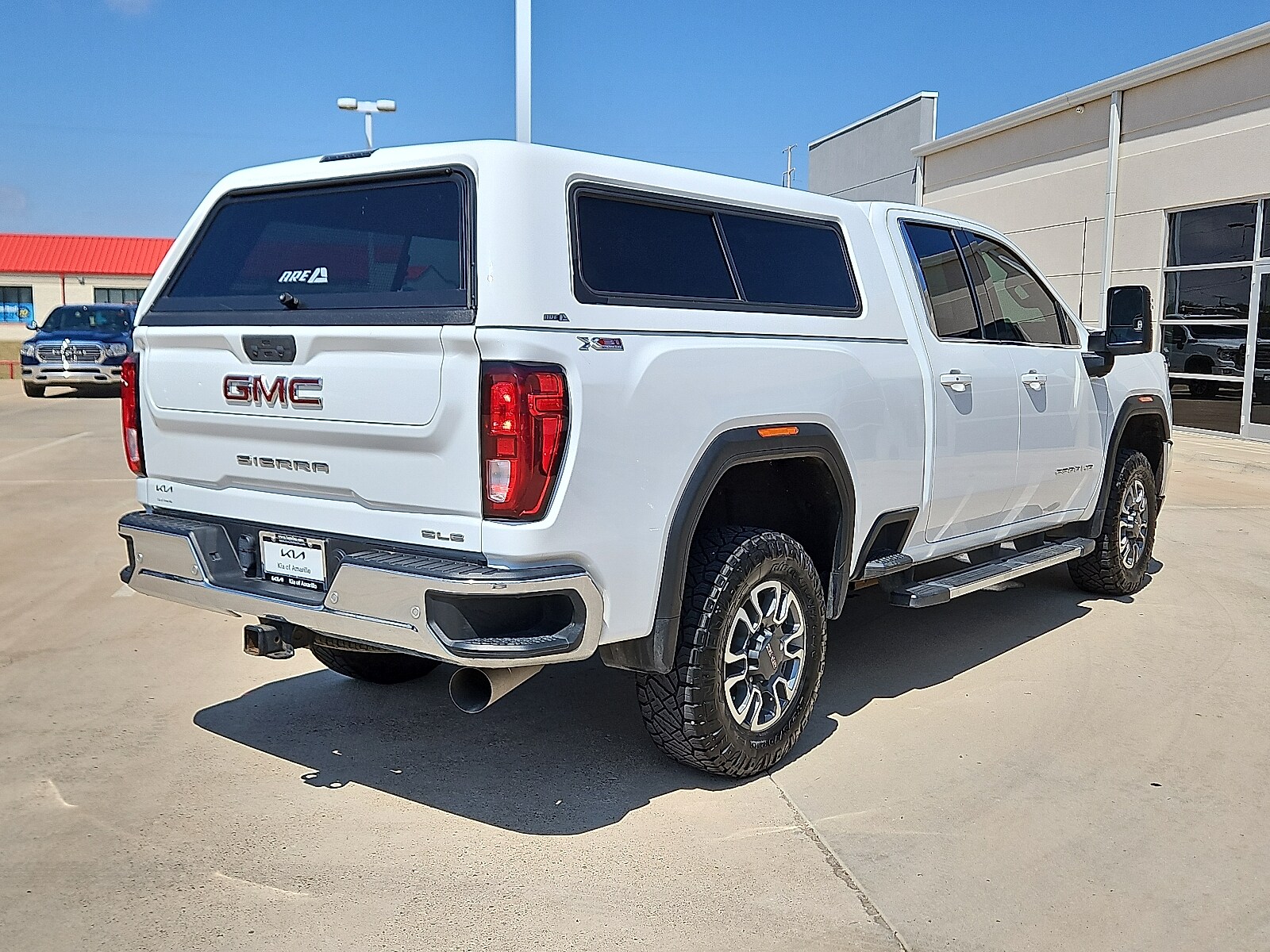 2022 Gmc Sierra HD SLE photo 3