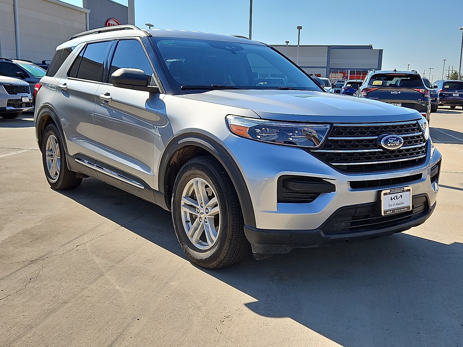 2021 Ford Explorer XLT photo 3