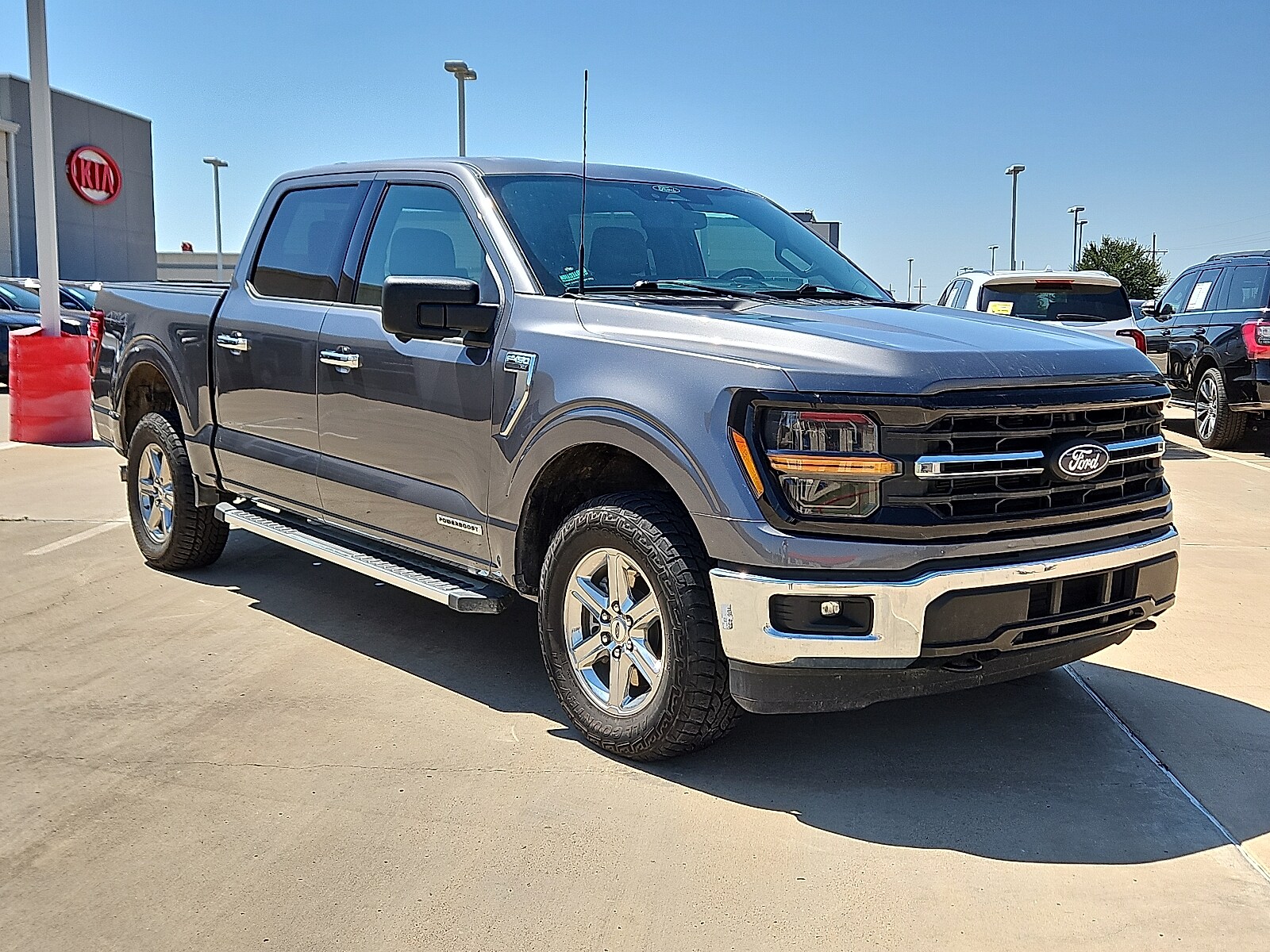 2024 Ford F-150 XLT photo 4
