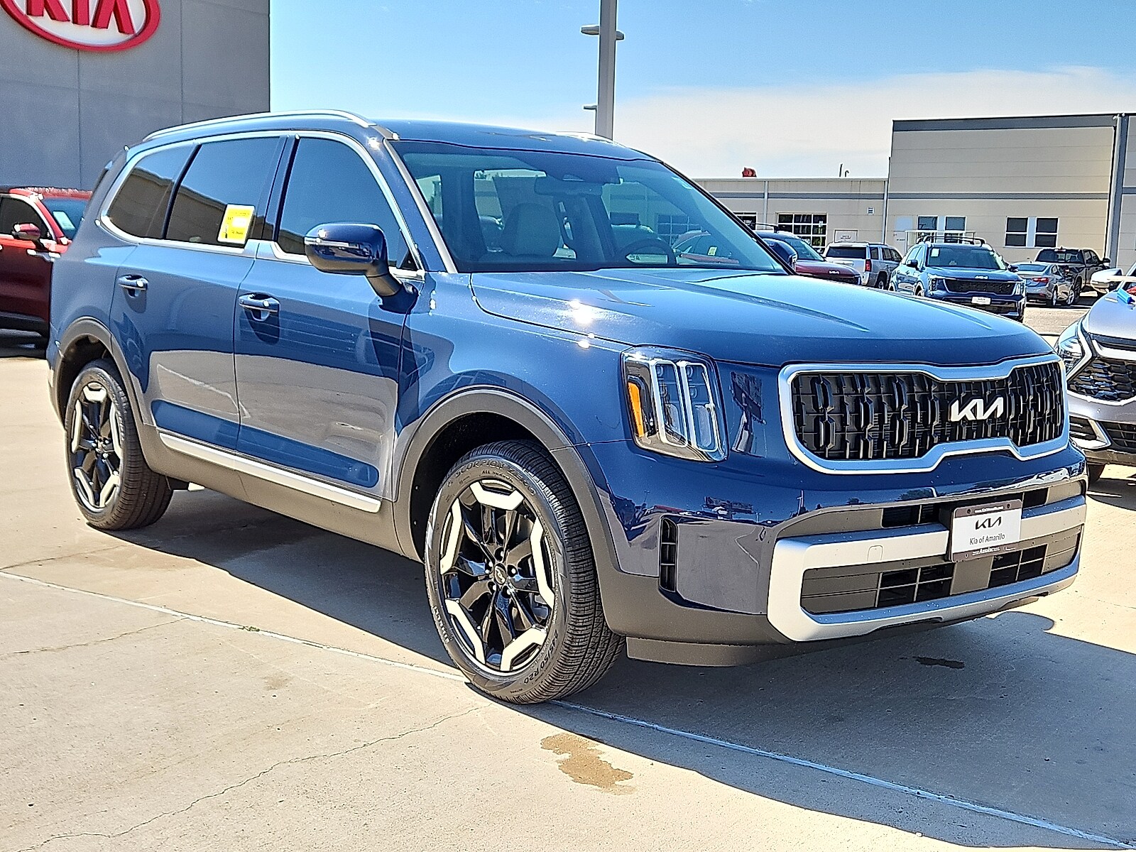 2025 Kia Telluride EX photo 3
