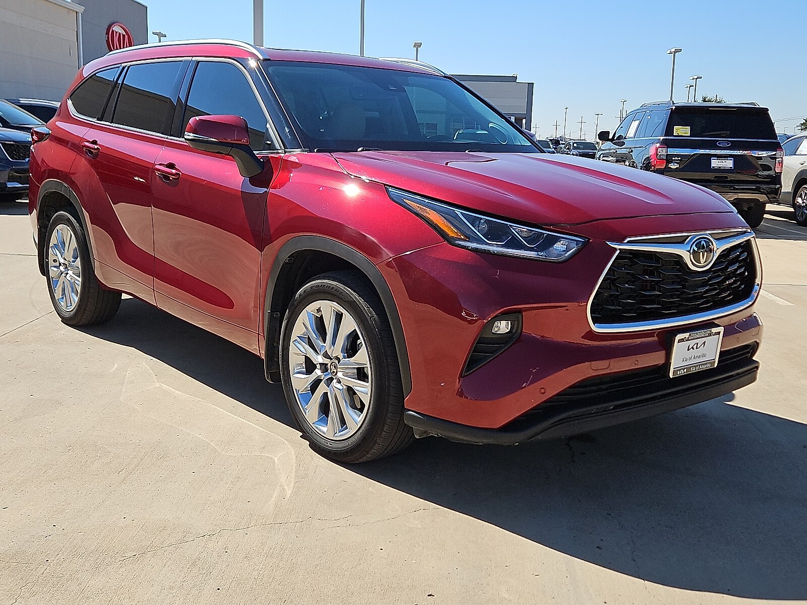 2023 Toyota Highlander Limited photo 4