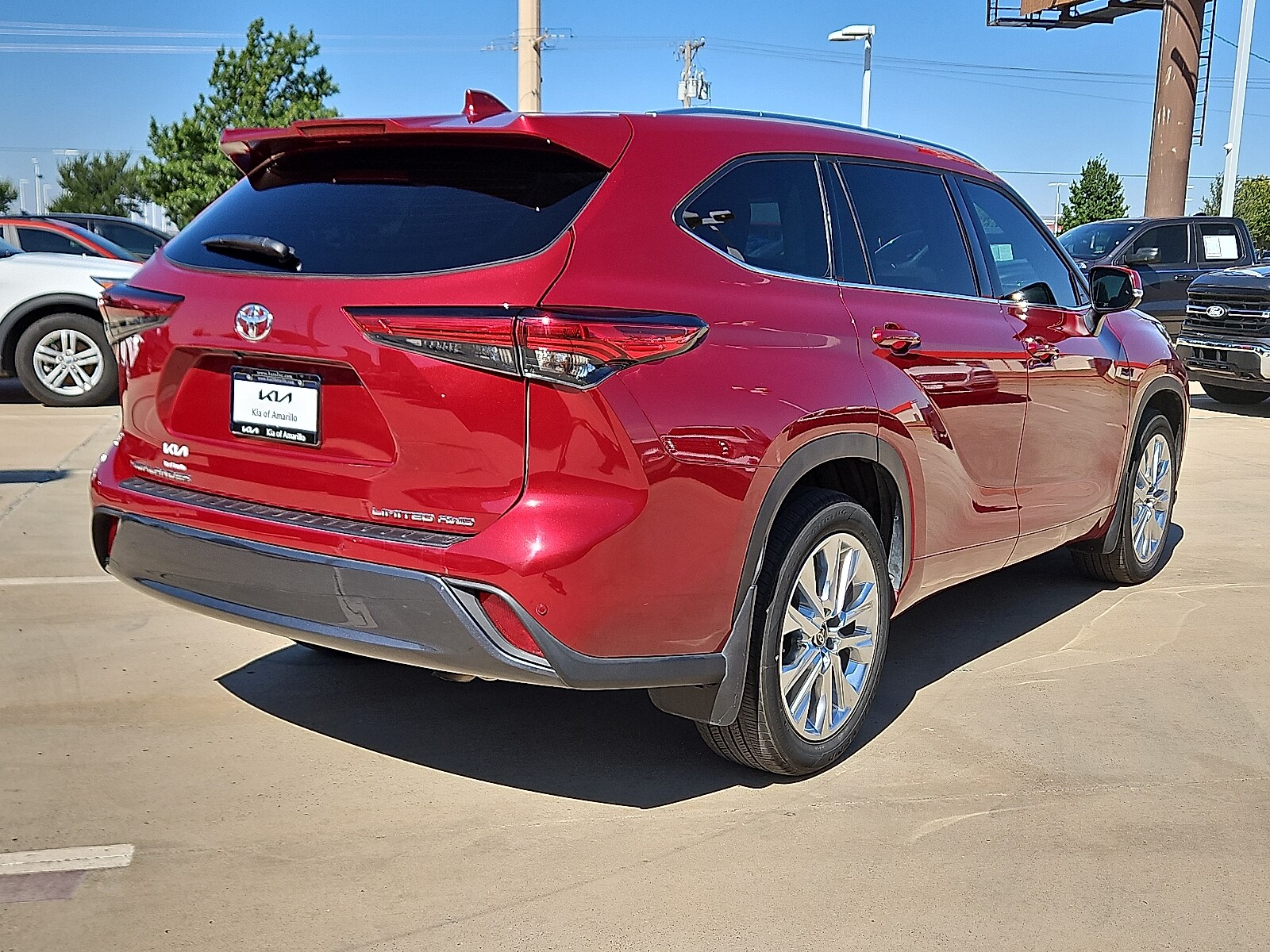 2023 Toyota Highlander Limited photo 3