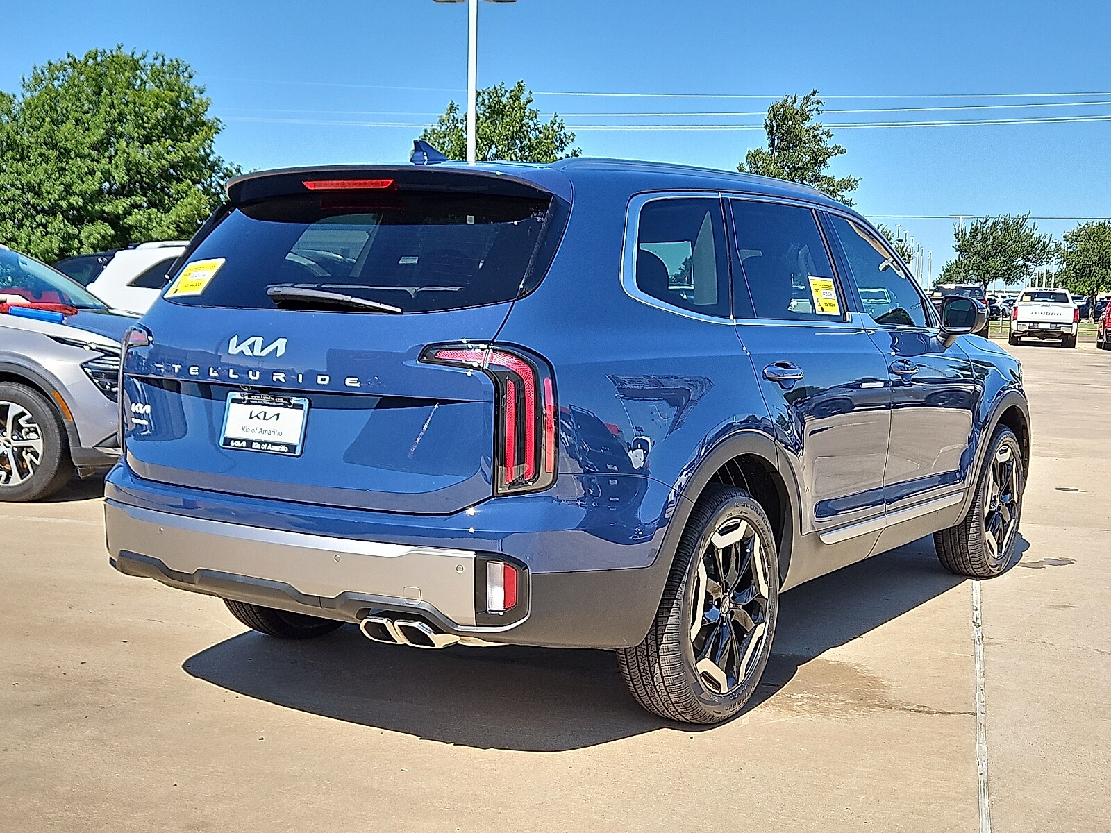 2025 Kia Telluride EX photo 2