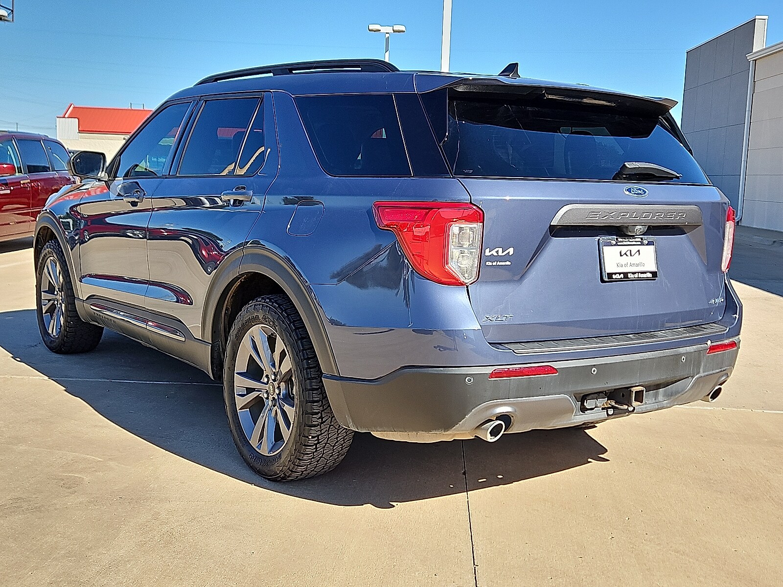 2021 Ford Explorer XLT photo 2