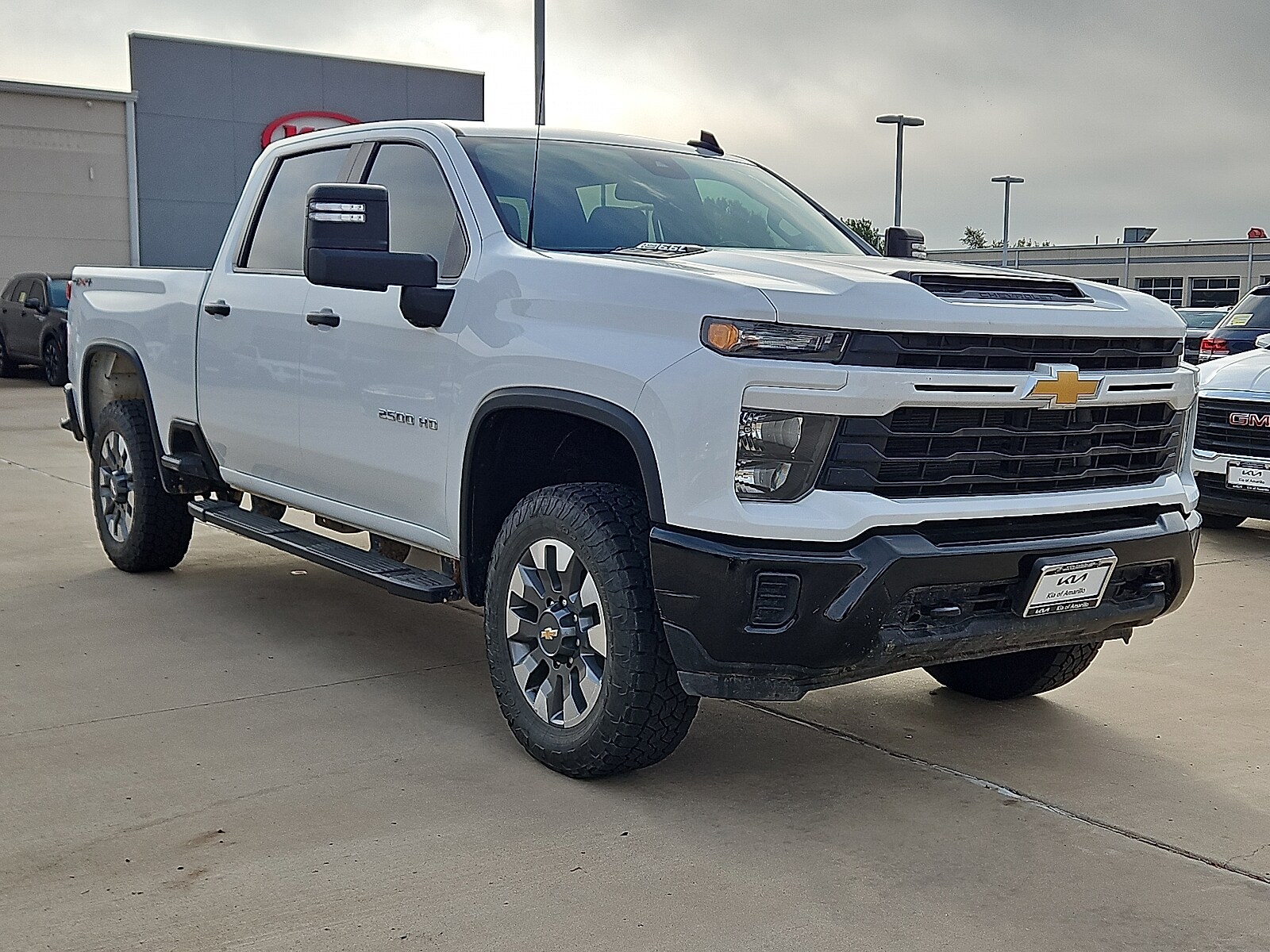 2024 Chevrolet Silverado 2500HD Custom photo 4