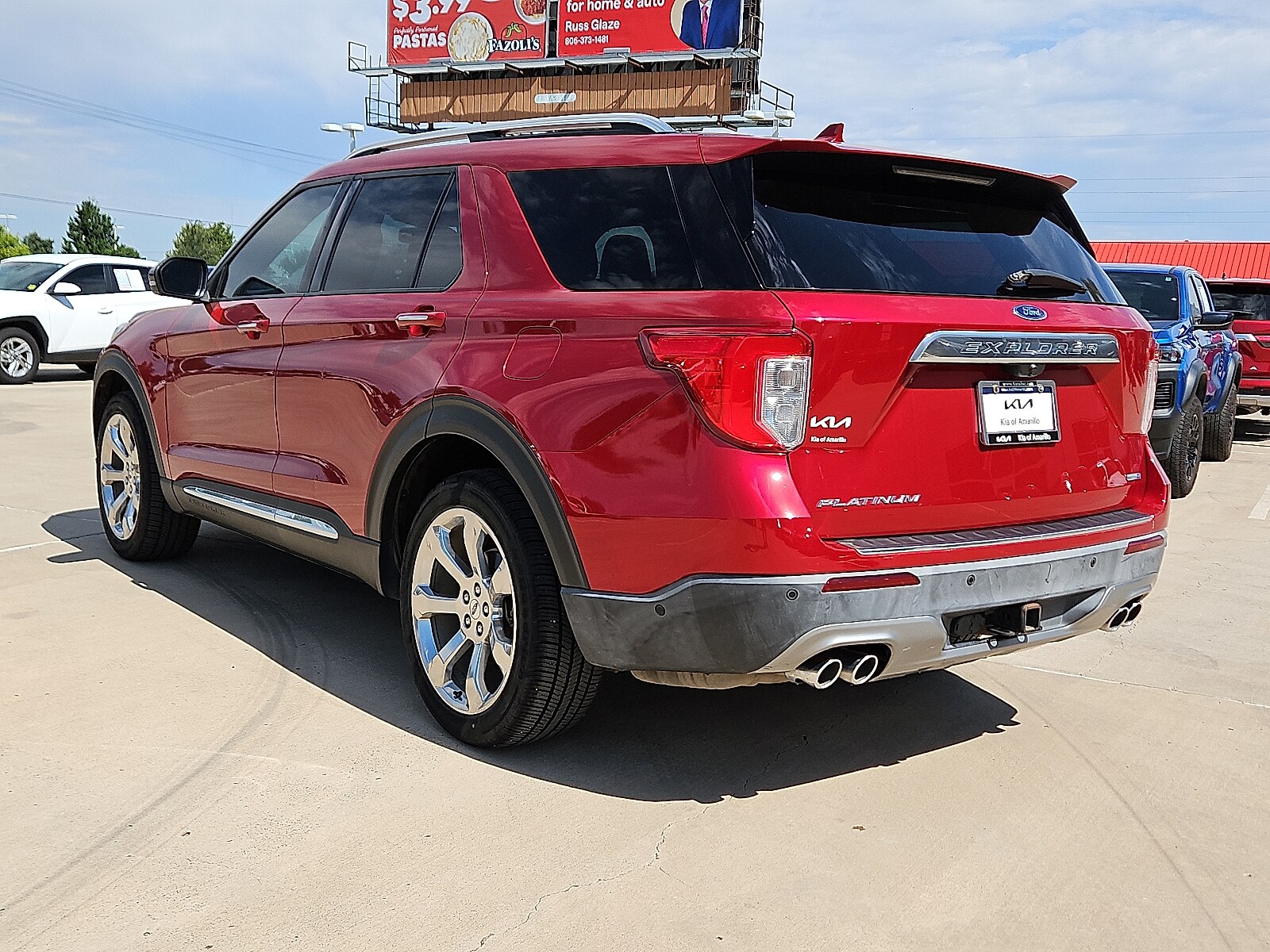 2020 Ford Explorer Platinum photo 2