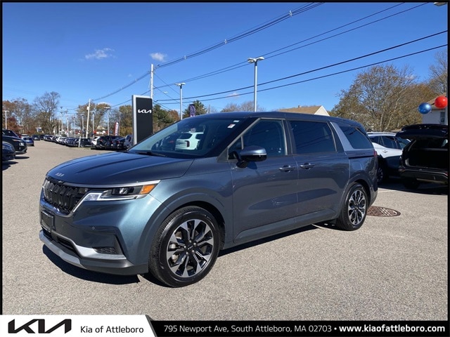 2024 Kia Carnival EX