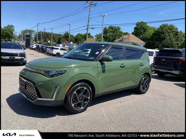 2023 Kia Soul 2.0L EX 6 IVT's photo
