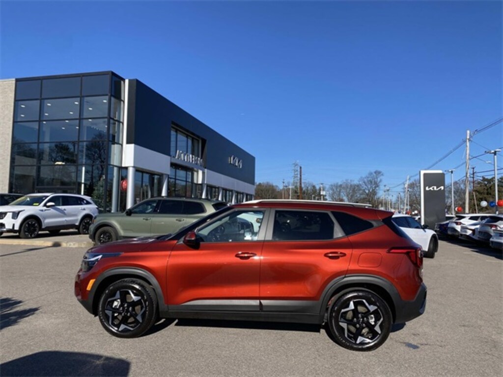 Certified 2025 Kia Seltos S SUV