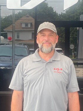 Staff member Carlos Reyes from ID_e73e1a0ce79e
