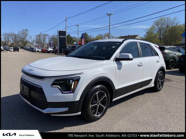 2025 Kia Niro LX HEV's photo
