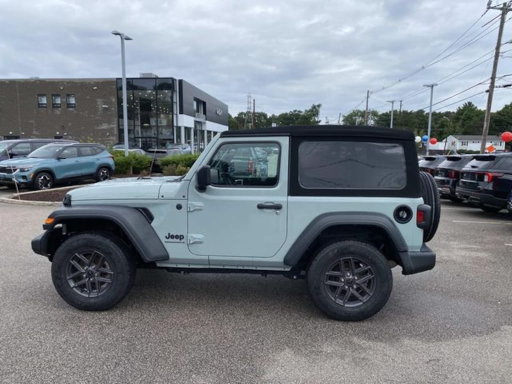 Used 2024 Jeep Wrangler Sport SUV