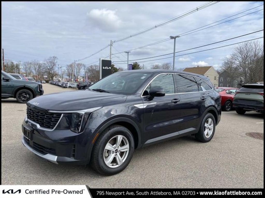 Certified 2025 Kia Sorento LX SUV