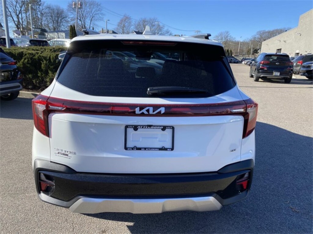 Used 2025 Kia Seltos S SUV