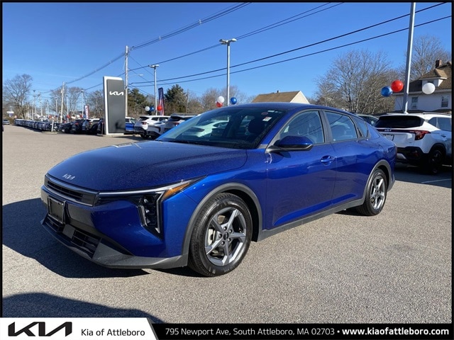 2025 Kia K4 LXS's photo