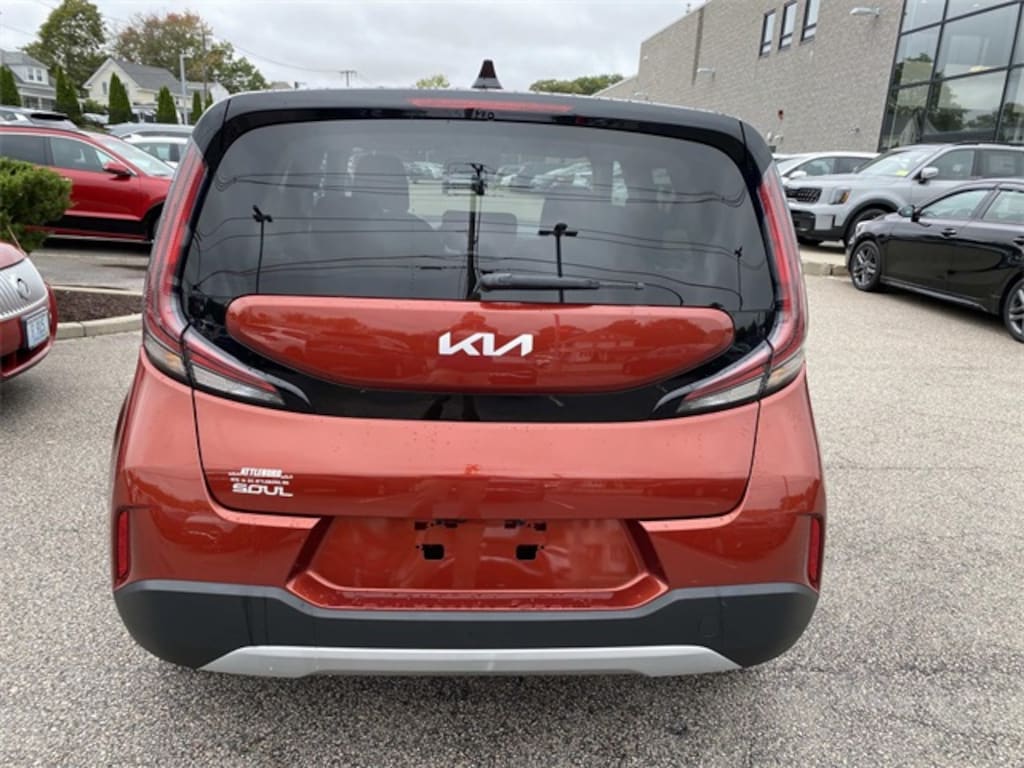 Used 2023 Kia Soul S Hatchback