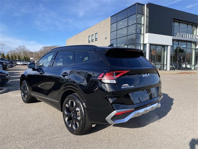 2023 Kia Sportage SX photo 3
