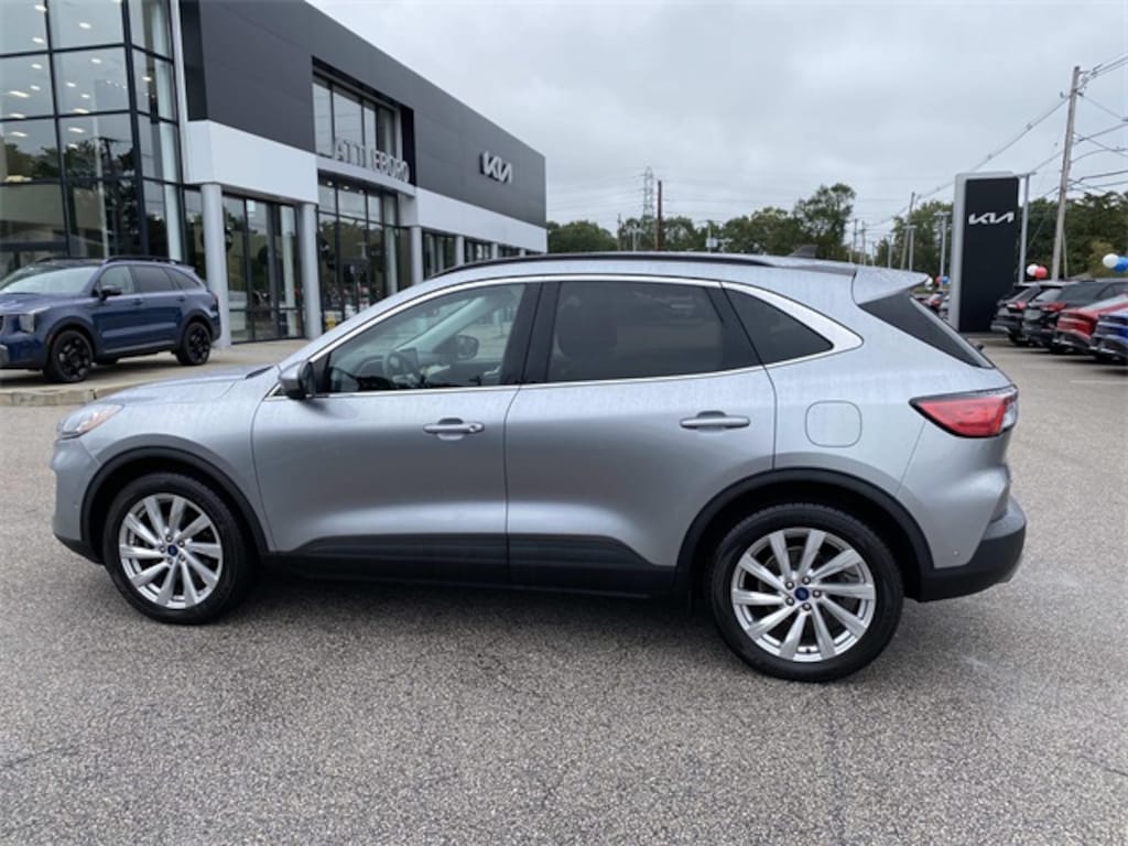 Used 2022 Ford Escape Titanium SUV