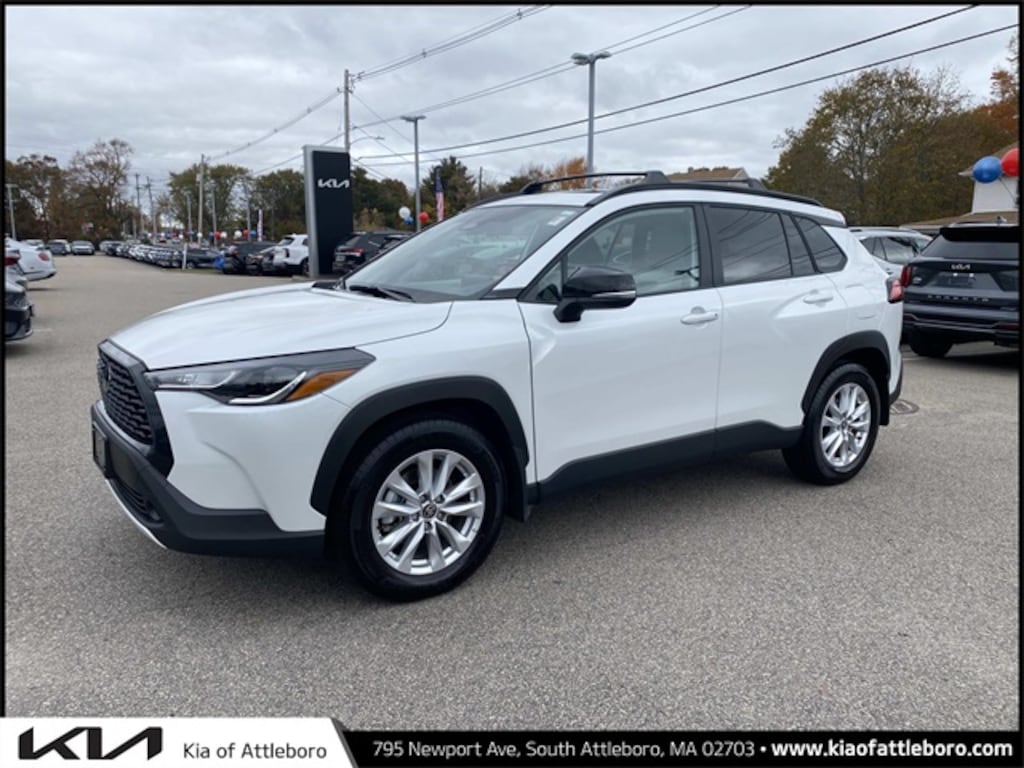 Used 2025 Toyota Corolla Cross LE SUV