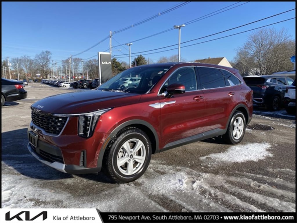 Used 2025 Kia Sorento LX SUV