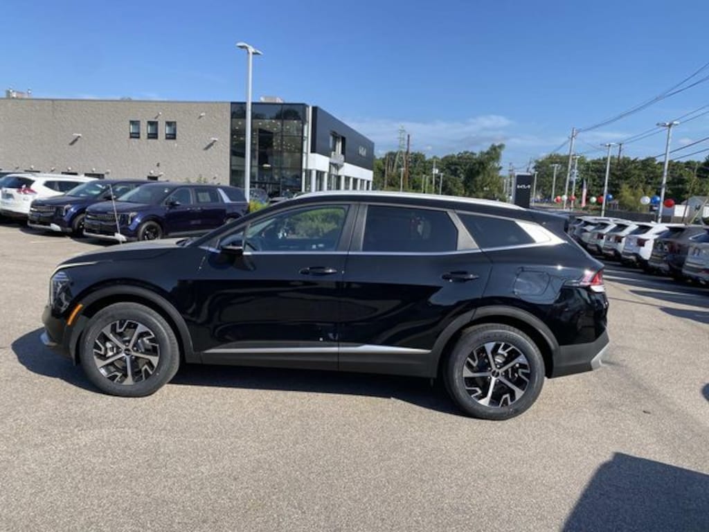 Used 2024 Kia Sportage EX SUV