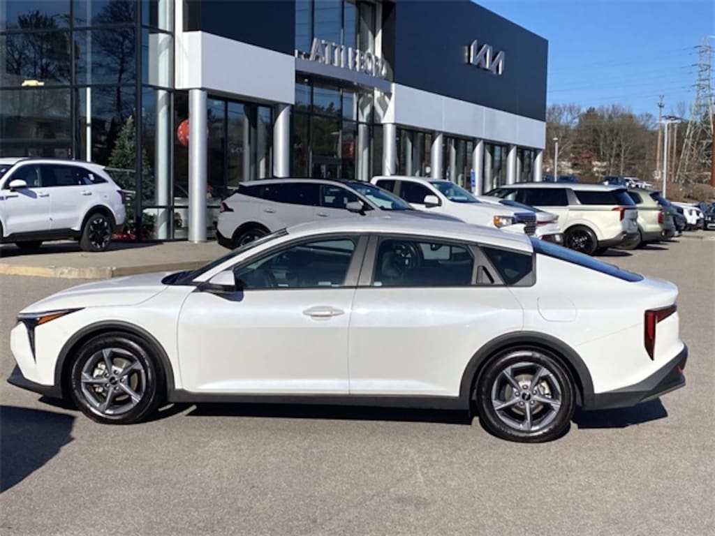 Used 2025 Kia K4 LXS Sedan