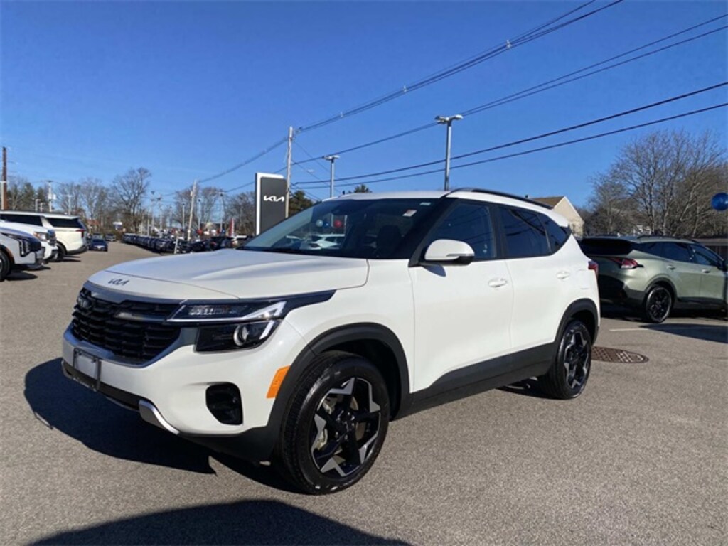 Used 2025 Kia Seltos S SUV