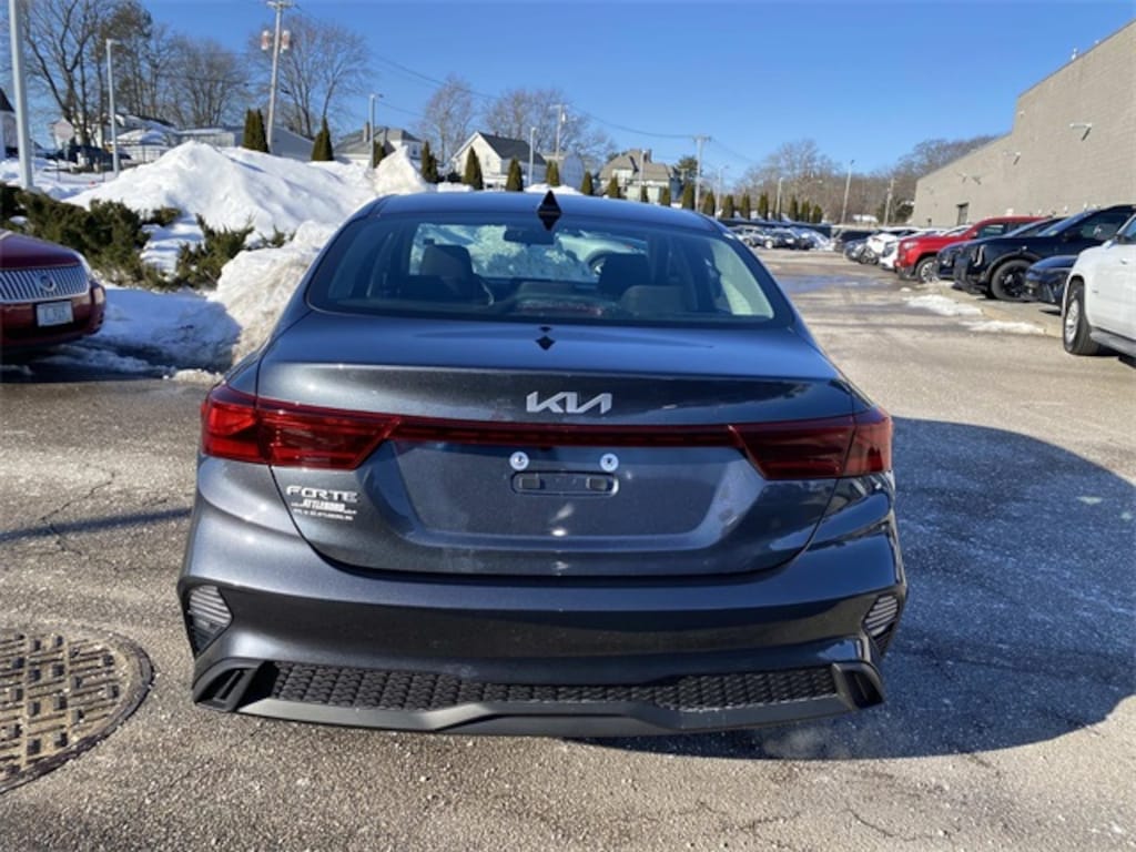 Used 2024 Kia Forte LXS Sedan