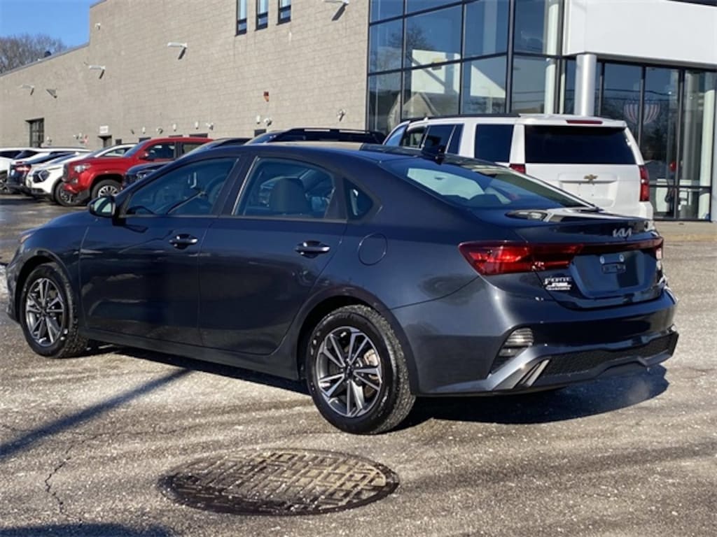 Used 2024 Kia Forte LXS Sedan