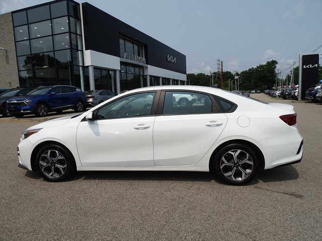 Used 2021 Kia Forte LXS with VIN 3KPF24AD5ME325866 for sale in Attleboro, MA