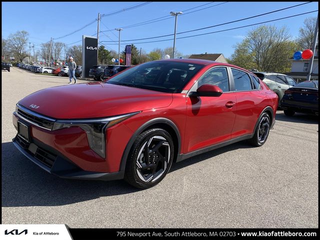 2025 Kia K4 EX AT's photo