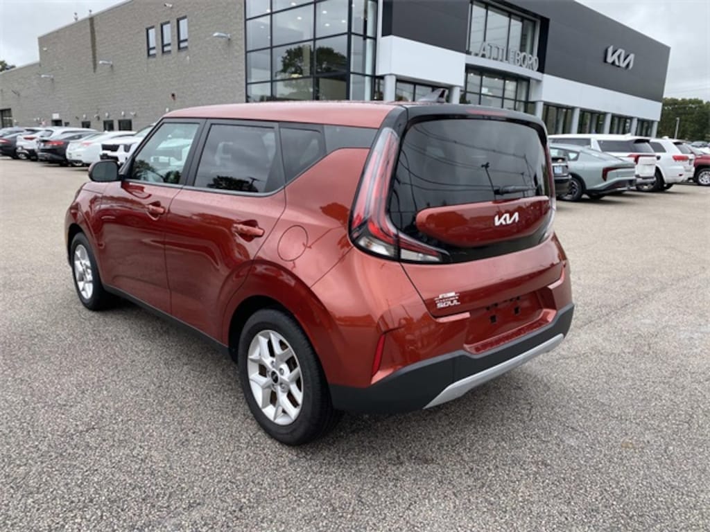 Used 2023 Kia Soul S Hatchback