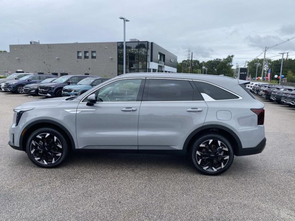 Certified 2026 Kia Sorento EX SUV
