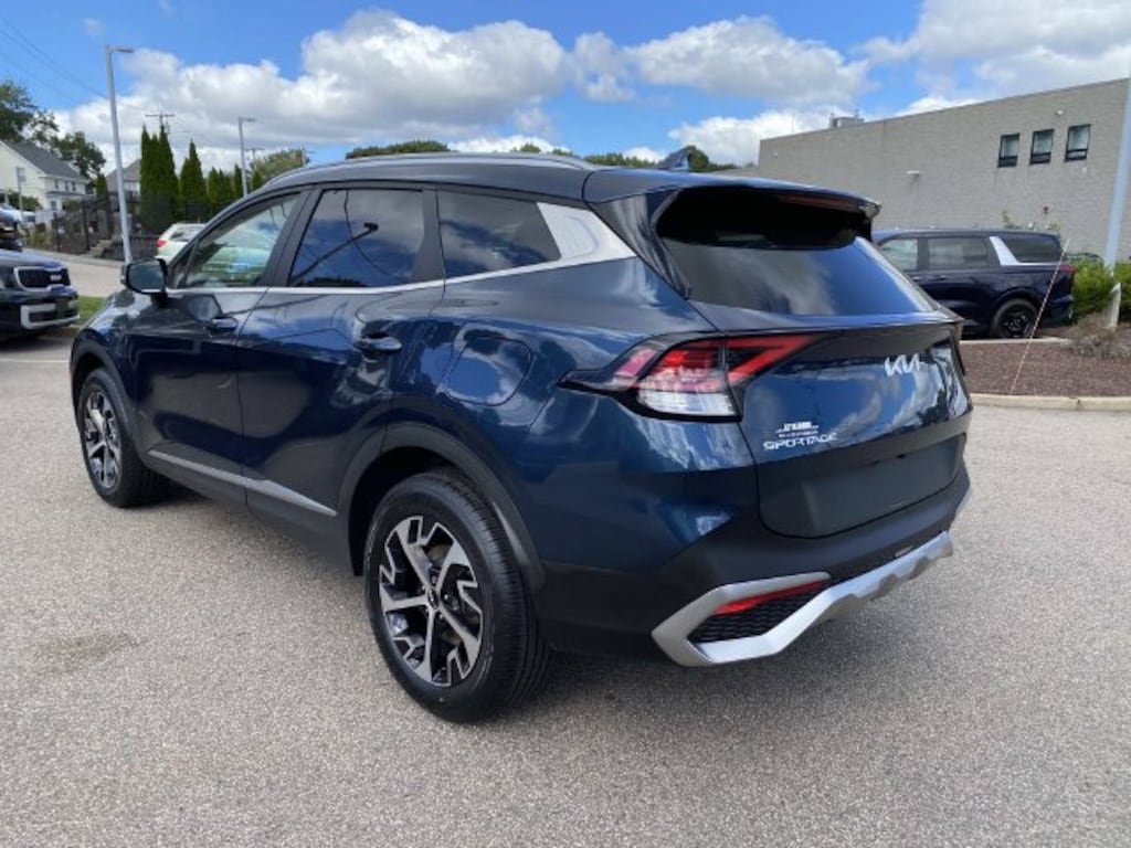 Used 2023 Kia Sportage Hybrid EX SUV