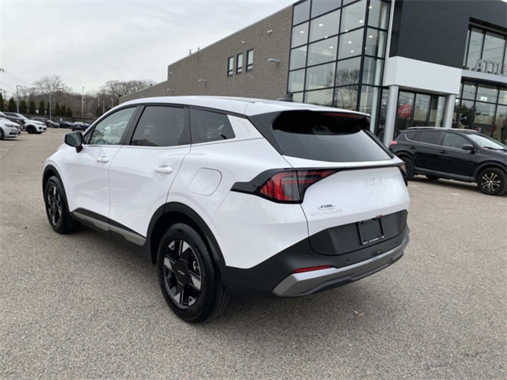 Certified 2026 Kia Sportage LX SUV