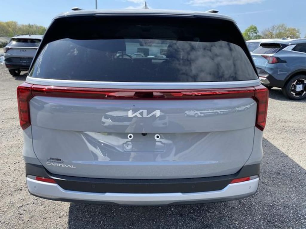 Used 2026 Kia Carnival EX Van Passenger Van