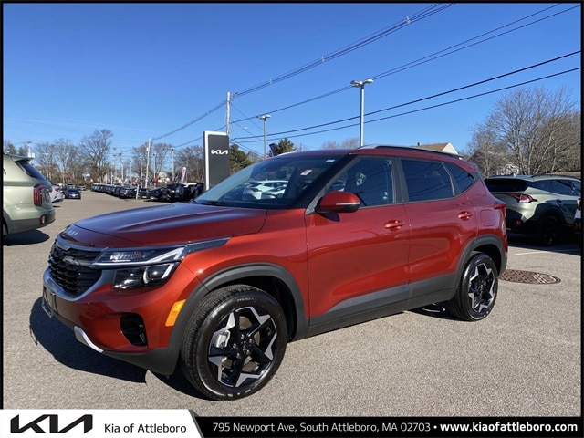 2025 Kia Seltos S's photo