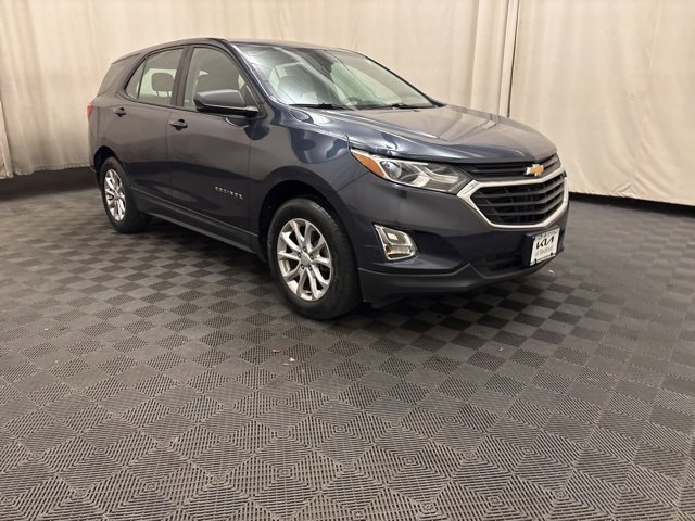 2018 Chevrolet Equinox LS photo 3