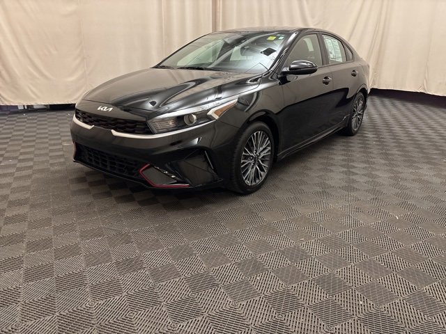 2023 Kia Forte GT-Line's photo