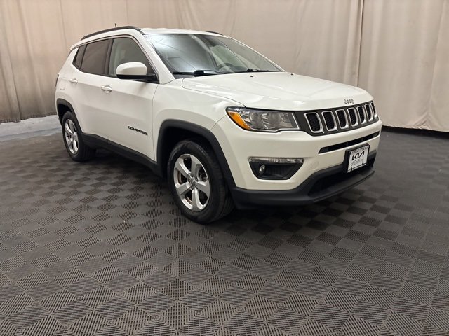 2018 Jeep Compass Latitude photo 2