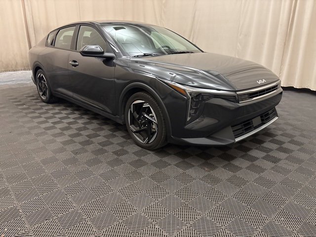 2025 Kia K4 EX photo 3