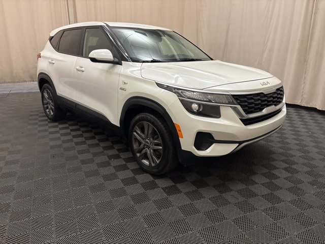2022 Kia Seltos LX photo 3