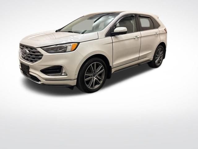 2019 Ford Edge Titanium's photo