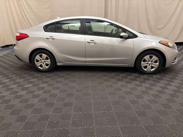 2015 Kia Forte LX photo 4
