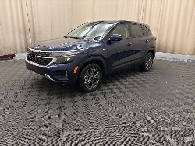 2026 Kia Seltos LX's photo