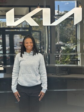 Staff member Moricia Barnett from ID_2b067a