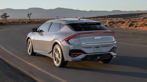 2026%20Kia%20EV6%20vs%202026%20Hyundai%20IONIQ%205-%20Comparing%20Electric%20Crossovers%20for%20Ohio%20Drivers.jpg