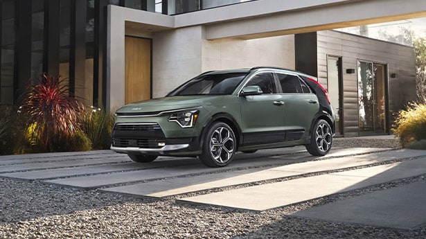 Should You Lease or Finance a New Kia in Bedford, OH Post.jpg