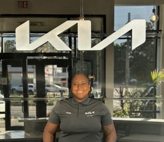 Staff member Gabbie Jackson from ID_0ed2d2e417ea