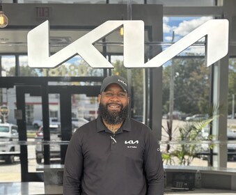 Staff member Stephone Walker from ID_0ed2d2e417ea